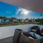 Four Bedroom Horizon