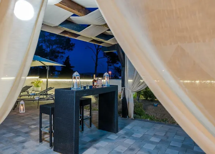 Four Bedroom Horizon Vila Zadar
