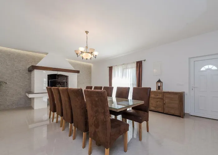 Four Bedroom Horizon Vila Zadar