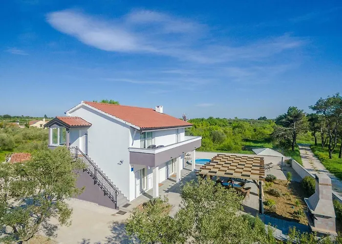 Vila Four Bedroom Horizon