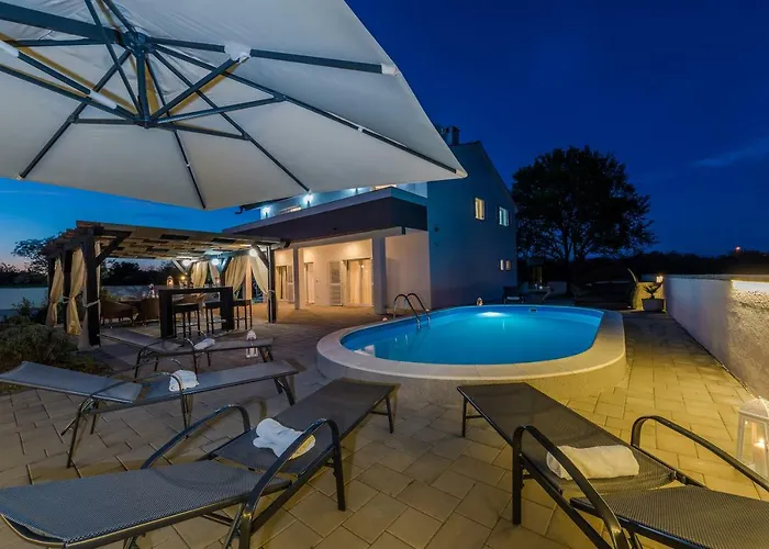 Four Bedroom Horizon Vila Zadar